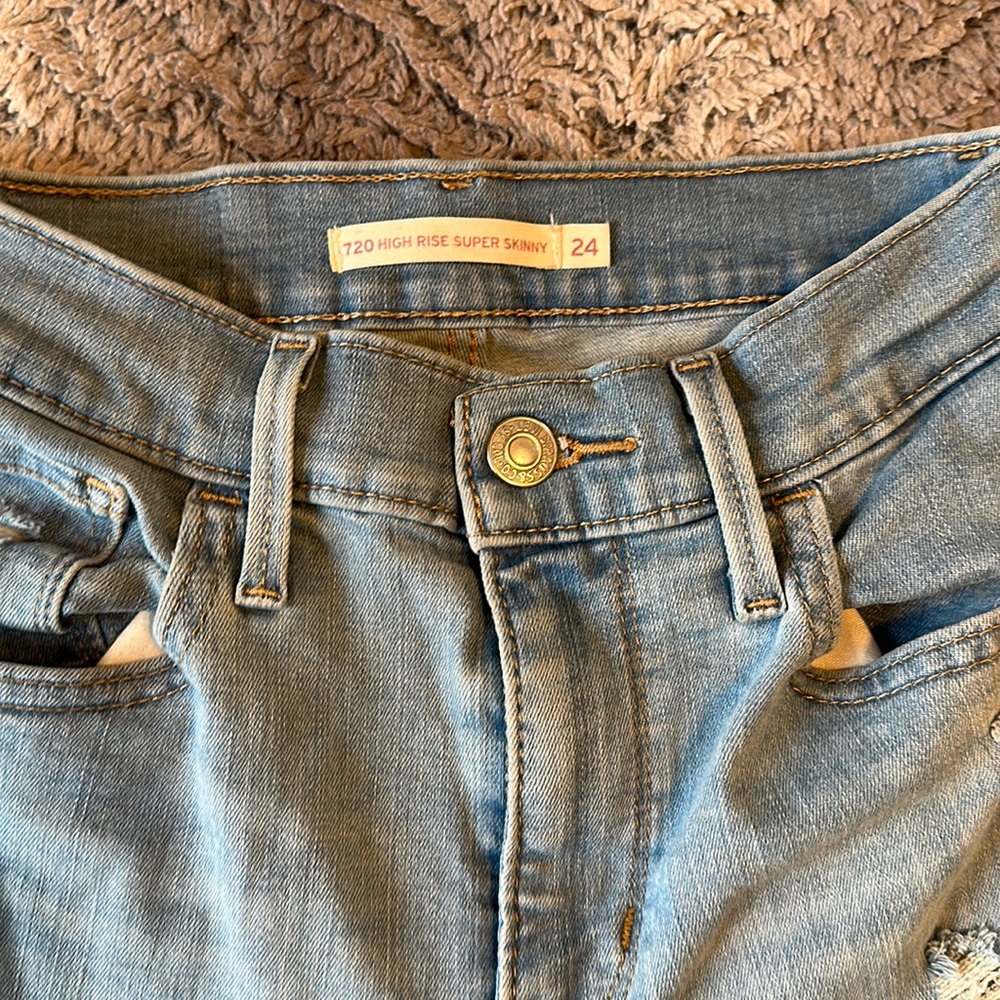 Levi jeans